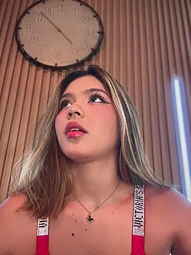 Snapshot of Sofia-Velez chatting on February 25, 2026, 9:14 pm Sofia-Velez online show from February 25, 2026, 9:14 pm