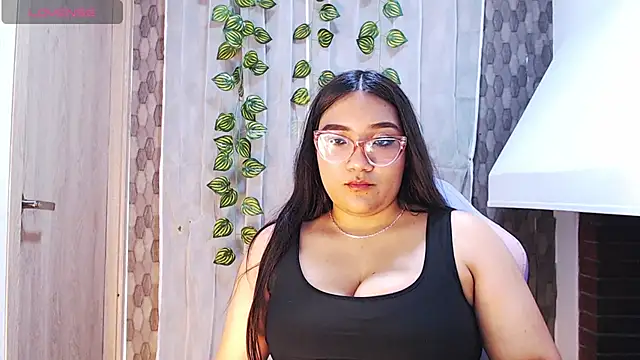 anyela donecm online show from April 14, 2026, 7:19 pm