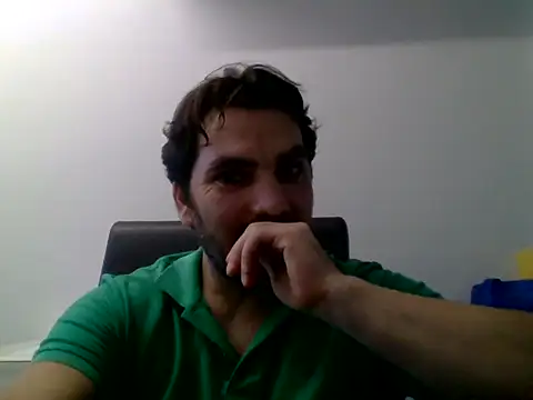 Snapshot of OverdesH chatting on February 25, 2026, 8:52 pm OverdesH online show from February 25, 2026, 8:52 pm