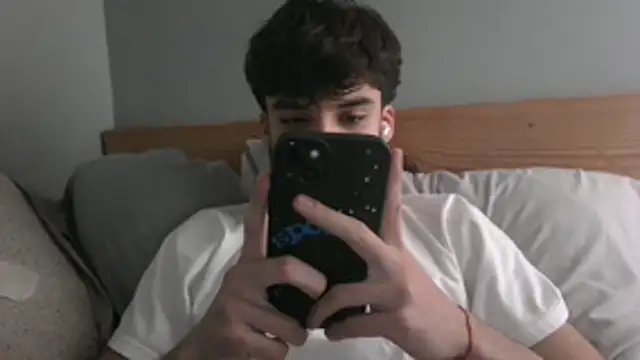 Snapshot of Fabian6262 chatting on February 24, 2026, 8:53 pm Fabian6262 online show from February 24, 2026, 8:53 pm