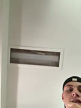 Snapshot of loko22_223 chatting on February 26, 2026, 5:13 pm loko22 223 online show from February 26, 2026, 5:13 pm