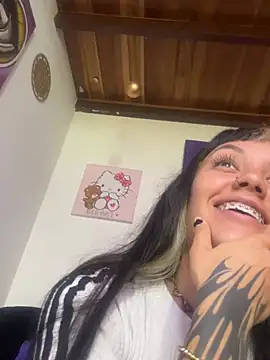 Snapshot of Sara_92 chatting on July 20, 2026, 6:32 pm Sara 92 online show from July 20, 2026, 6:32 pm