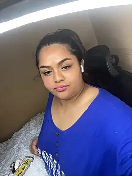 NathashaDreams online show from February 26, 2026, 1:05 am