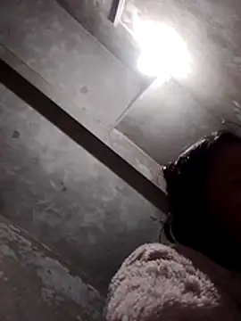 Miu la online show from March 9, 2026, 1:03 pm