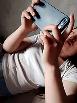 Miu la online show from April 4, 2026, 1:56 am