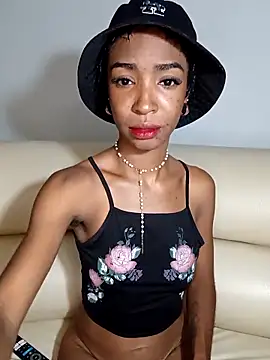 TinnaPeyton online show from May 10, 2026, 11:17 pm