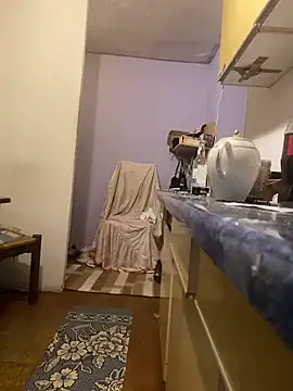 nylonvikii online show from February 25, 2026, 6:35 am