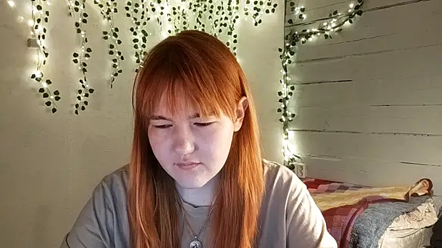 DinaFirebird online show from April 3, 2026, 4:19 am