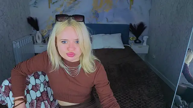 Tessa Ashe online show from June 15, 2026, 4:50 pm