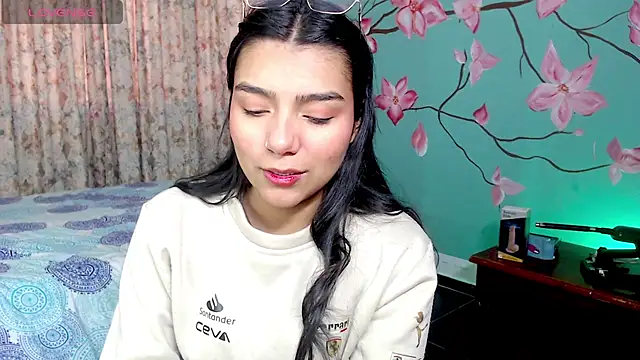 Snapshot of NoelleVireaux chatting on February 27, 2026, 11:54 am NoelleVireaux online show from February 27, 2026, 11:54 am