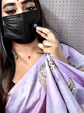 Cutie Nila online show from May 22, 2026, 5:49 am