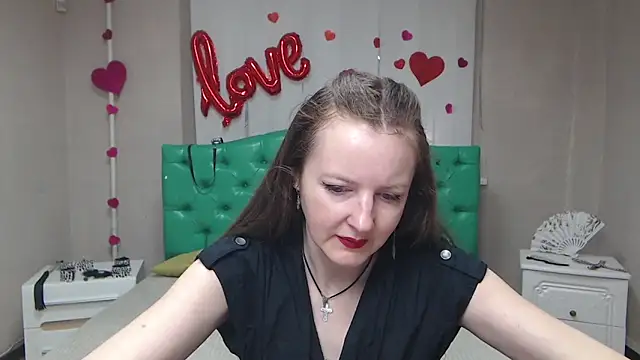 MeganPirs online show from April 15, 2026, 5:13 am