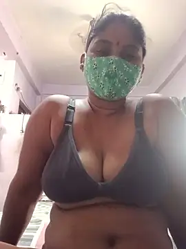 sexyladdupilla online show from May 14, 2026, 6:54 am