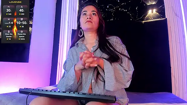  Macadamiia  online show from March 23, 2026, 12:05 pm