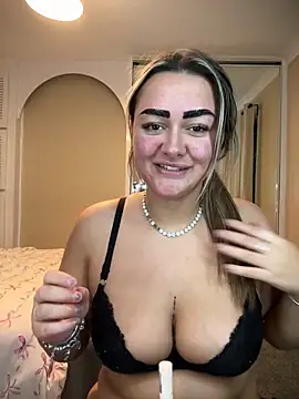 Abismithxox online show from March 10, 2026, 8:57 pm