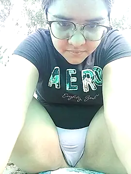 single kitten online show from March 4, 2026, 12:13 pm