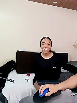 ritzabeth daniel online show from March 16, 2026, 8:22 pm