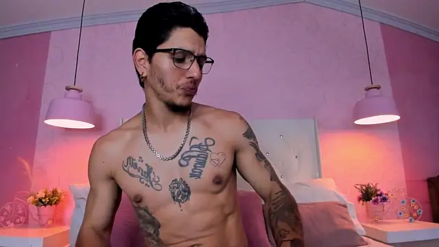 DanteLuxx online show from February 27, 2026, 3:51 am