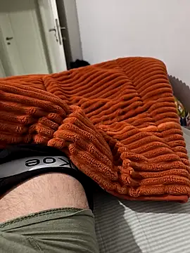 arelll34 online show from April 2, 2026, 9:54 pm