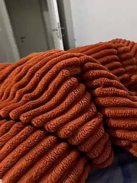 arelll34 online show from April 20, 2026, 10:33 pm