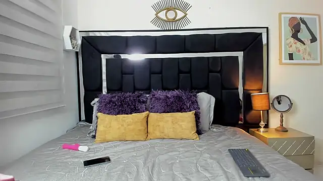 Snapshot of Tiana_moon chatting on April 26, 2026, 1:58 am Tiana moon online show from April 26, 2026, 1:58 am