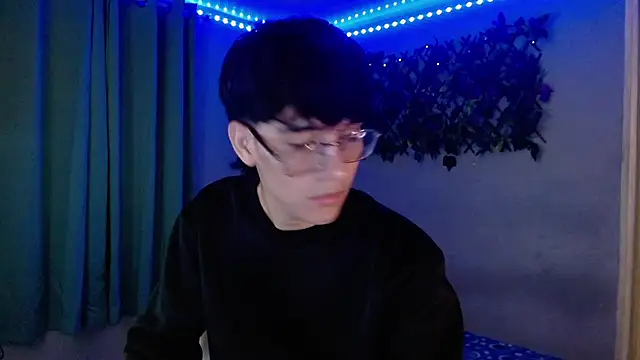 noah millerx online show from April 17, 2026, 4:15 am