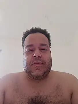 UrsoBissexualPauGrosso online show from May 4, 2026, 1:47 pm