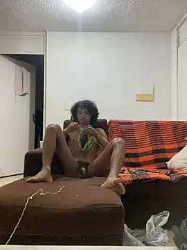 Snapshot of carlitu_021 chatting on February 26, 2026, 5:40 am carlitu 021 online show from February 26, 2026, 5:40 am