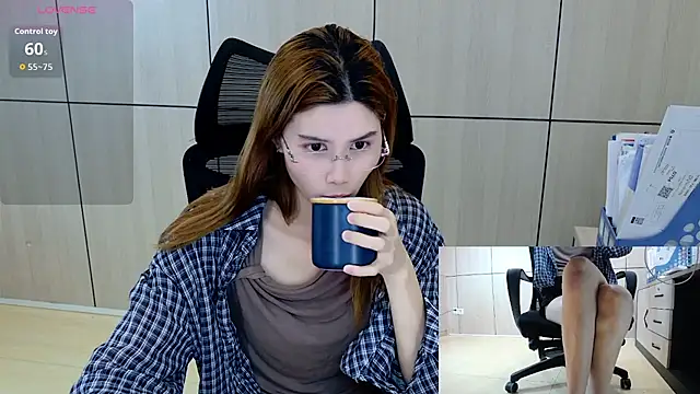 Snapshot of zhen-68 chatting on April 24, 2026, 12:45 am zhen-68 online show from April 24, 2026, 12:45 am