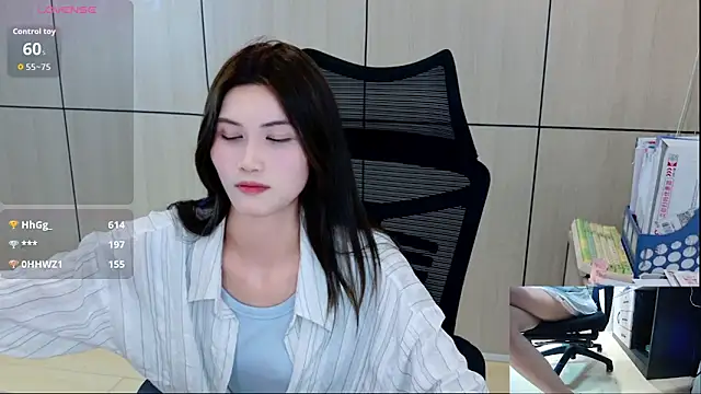 Snapshot of zhen-68 chatting on May 12, 2026, 12:44 pm zhen-68 online show from May 12, 2026, 12:44 pm