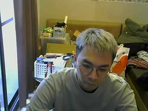Snapshot of silverwolfwoof chatting on March 13, 2026, 7:35 am silverwolfwoof online show from March 13, 2026, 7:35 am