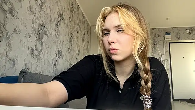 ShariLappas online show from March 6, 2026, 12:22 pm