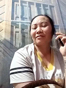 Lindxx-hot online show from April 1, 2026, 1:41 pm