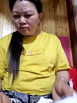 Snapshot of phay79 chatting on May 7, 2026, 1:36 pm phay79 online show from May 7, 2026, 1:36 pm