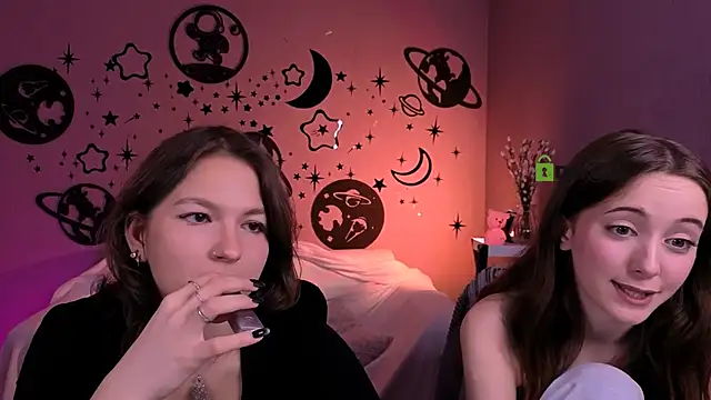 chloe ley online show from April 8, 2026, 1:01 pm