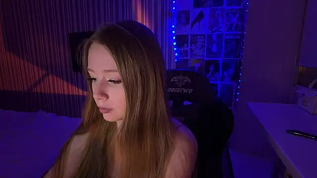 Emily Rass  online show from March 15, 2026, 5:09 pm