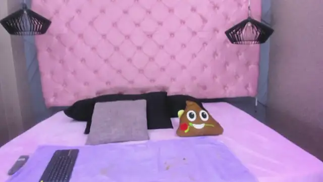 SARA HORNY- online show from March 11, 2026, 3:00 am