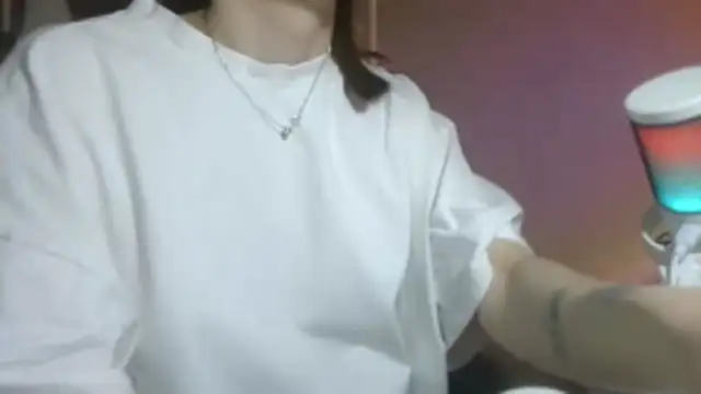 MaryanaXxDiamand online show from April 3, 2026, 10:49 pm