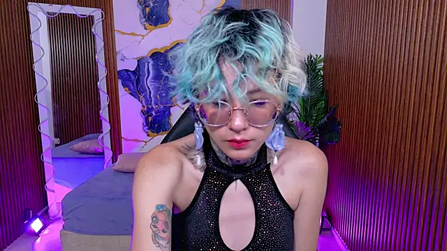 Lyra tay online show from May 28, 2026, 7:09 pm