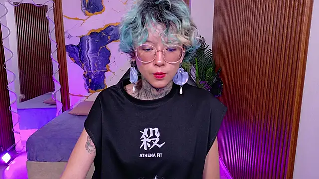 Lyra tay online show from May 29, 2026, 8:04 pm