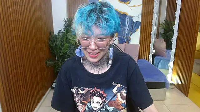 Lyra tay online show from April 15, 2026, 7:07 pm