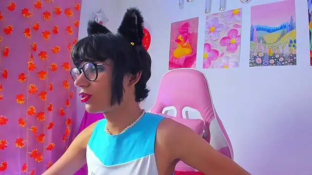 Madeline 21 online show from March 26, 2026, 5:06 am