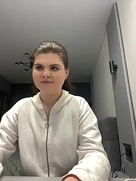 Lollipop p  online show from March 5, 2026, 6:04 pm