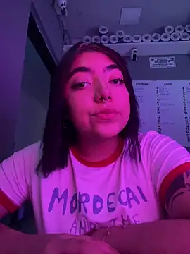 Alessia Walkeer online show from March 2, 2026, 7:15 am