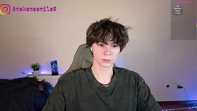 AnthonyCuutie online show from June 23, 2026, 6:06 pm