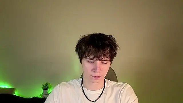 AnthonyCuutie online show from May 14, 2026, 7:00 pm