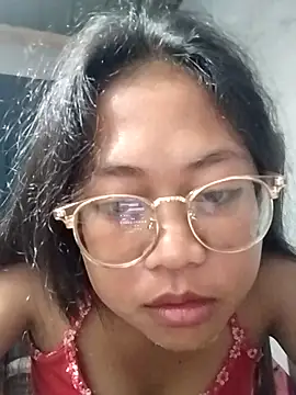 angelpinay44 online show from March 19, 2026, 3:23 pm
