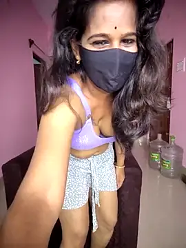 Snapshot of Tinaa_baby chatting on May 26, 2026, 10:02 am Tinaa baby online show from May 26, 2026, 10:02 am