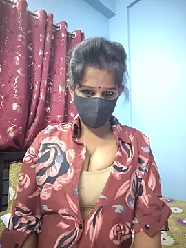 Snapshot of Tinaa_baby chatting on June 14, 2026, 6:58 am Tinaa baby online show from June 14, 2026, 6:58 am