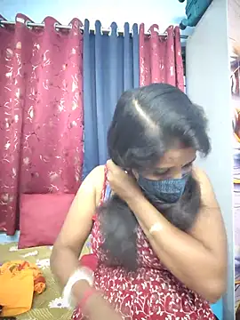 Snapshot of Tinaa_baby chatting on July 31, 2026, 12:48 pm Tinaa baby online show from July 31, 2026, 12:48 pm